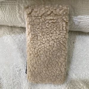 Ann and Ava Eyeglass Carrying Case Sherpa color Tan NWT